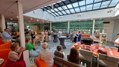 Presentatie Taalpanel in de bibliotheek in Bergen op Zoom